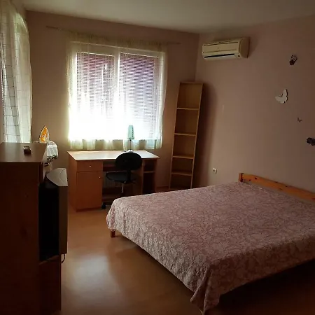 شقة Apartament Perlla 2