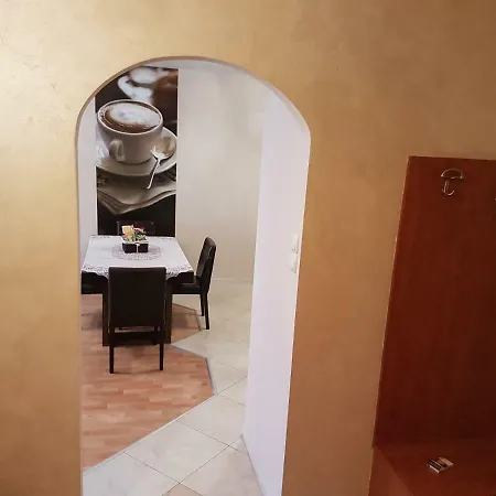 شقة Apartament Perlla 2 *